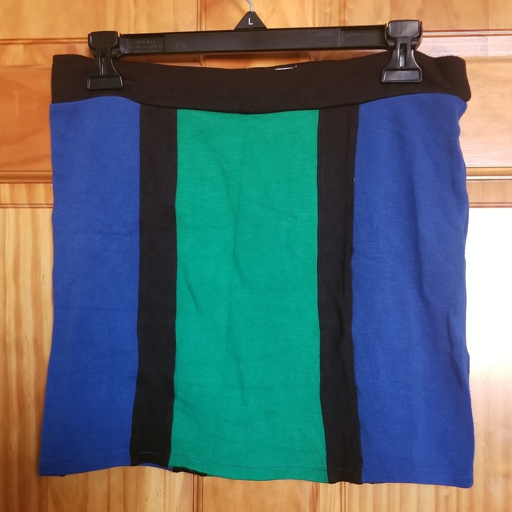 3 toned mini skirt